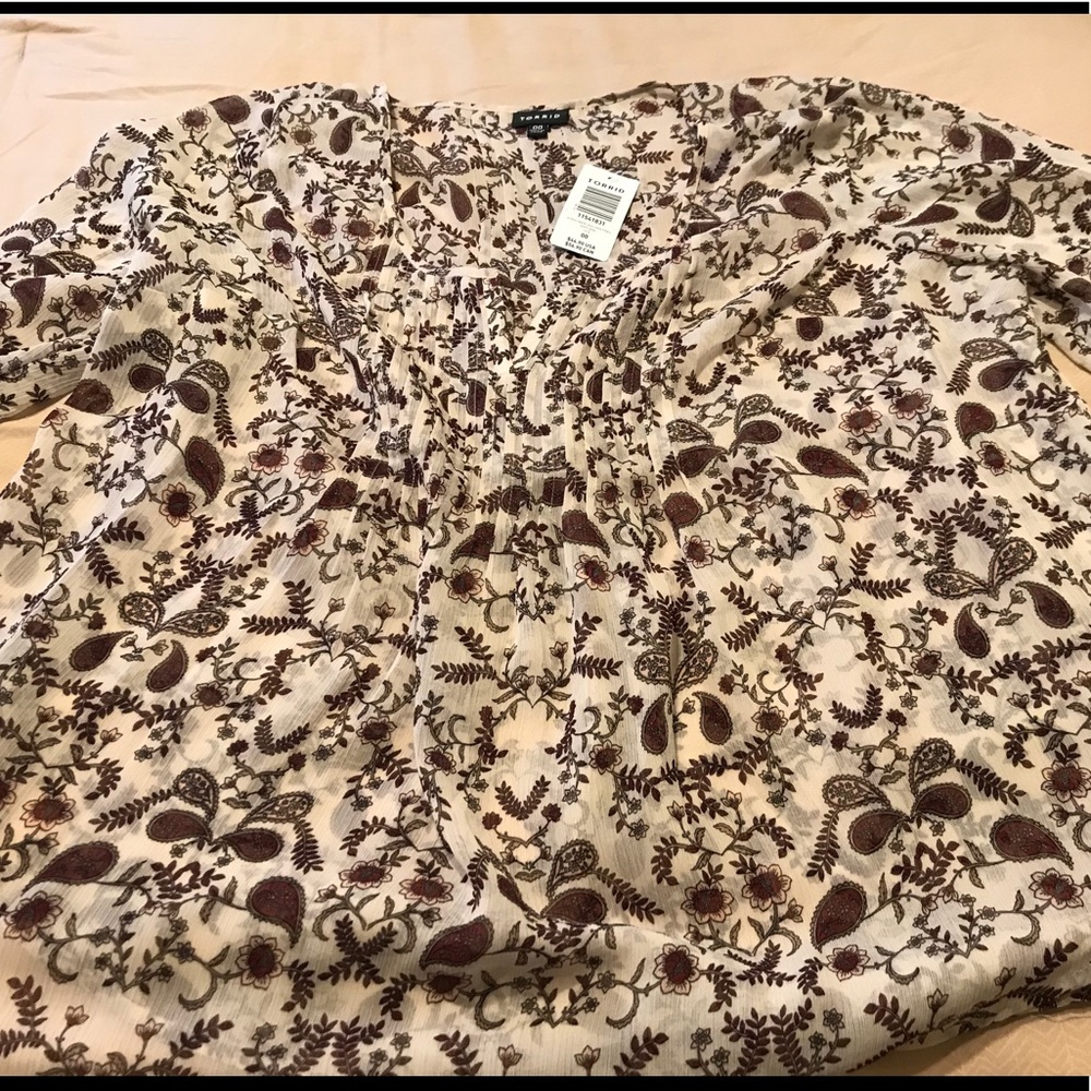 Torrid sz00 paisley chiffon top 3/4 sleeve